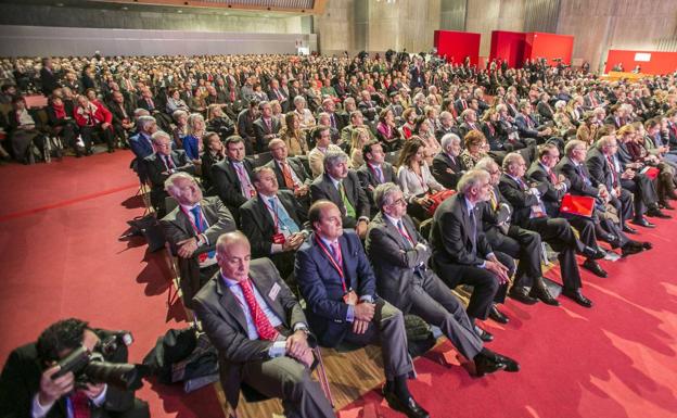 La hostelería pierde los ingresos de la Junta de Banco Santander, que será «sin presencia física»