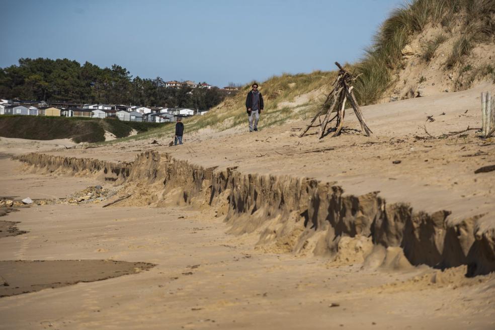 La herida abierta de la playa de Somo