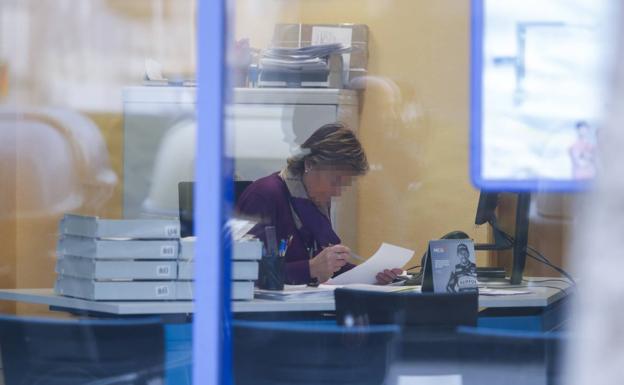 Cantabria suspende los plazos administrativos y para las oposiciones, pero no las ayudas a natalidad y violencia de género