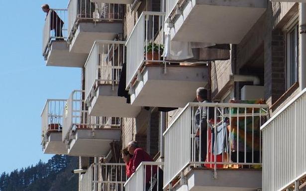¿Qué haces desde tu balcón? Cuéntanoslo y mándanos una foto