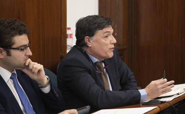 Pérez-Cosío pide que se suspendan las subvenciones a los grupos municipales de Santander