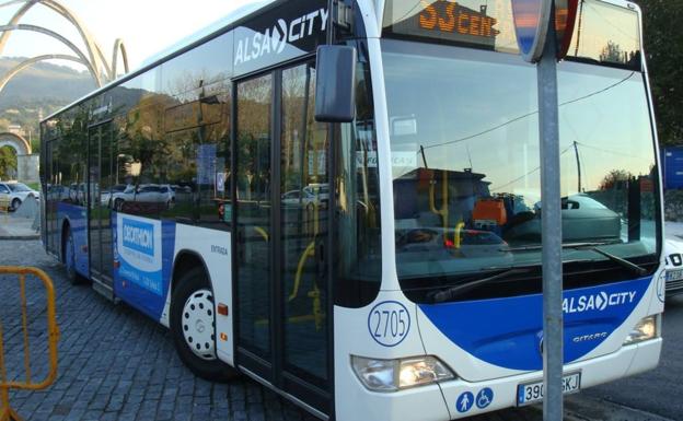 Todos los autobuses de la línea S-3, entre Astillero y Santander, pasarán por Valdecilla por petición de los sanitarios