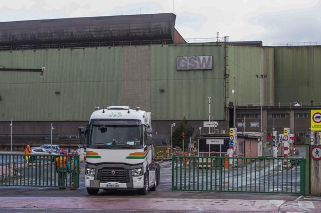 El nuevo decreto obliga a parar a más de 35.000 trabajadores de la industria y la construcción