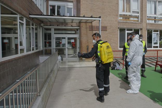 Las residencias cántabras suman 29 fallecidos y 323 casos positivos desde el inicio de la crisis