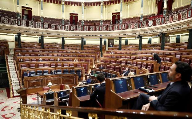 El PP accede a enviar una representación mínima de diputados al pleno