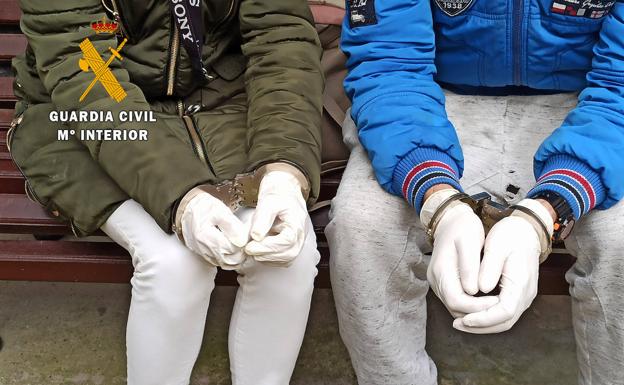 Detenida una pareja de Miengo que robó herramientas en Colindres durante el estado de alarma