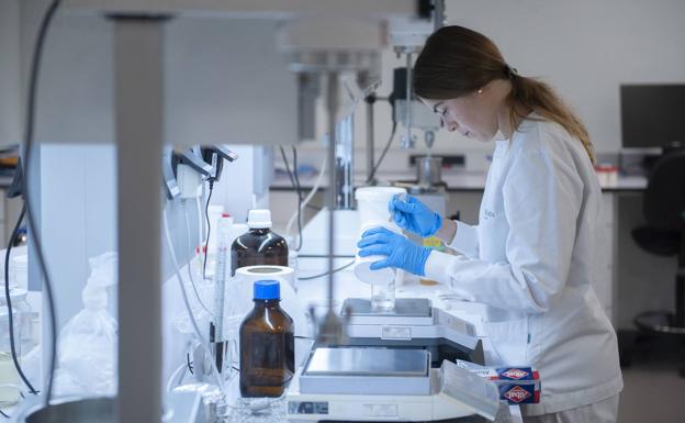 El Gobierno cántabro subvencionará proyectos de investigación en torno al Covid-19