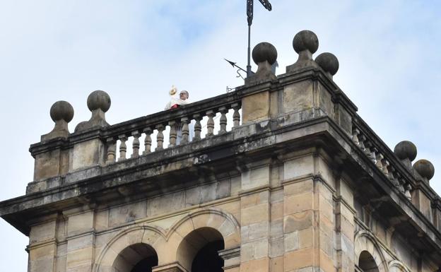 Bendición 'urbi et populi' en Los Corrales