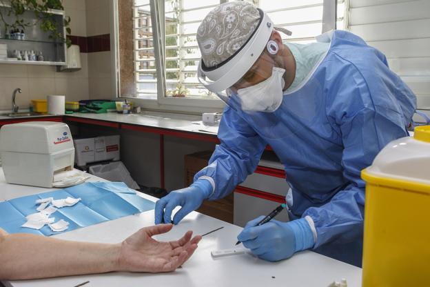 Cantabria es la sexta comunidad en test realizados por cada mil habitantes