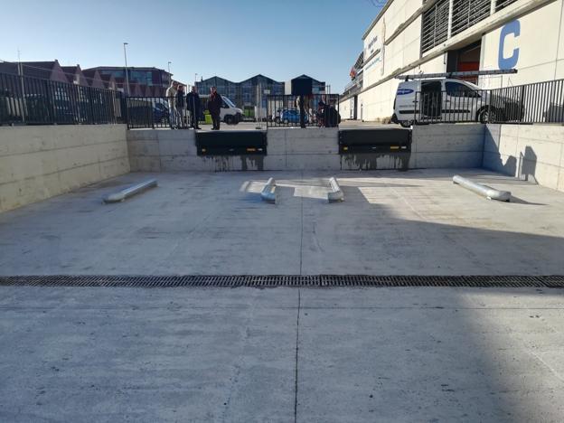 El puerto de Santoña estrena un foso que agiliza la carga de productos pesqueros