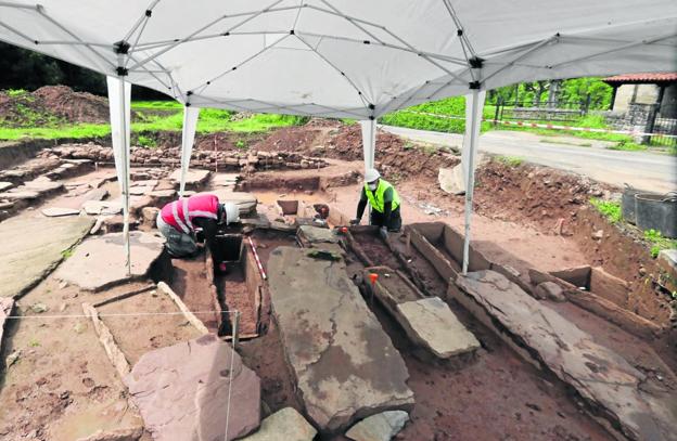 «Seguimos con la excavación con todas las garantías que marca esta situación»
