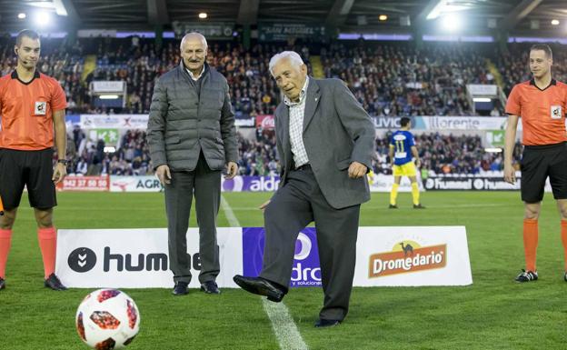 Fallece Ángel Meñaca, el histórico presidente que mantuvo vivo al Rayo Cantabria