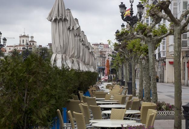 Los hosteleros no abrirán porque tampoco ven posible rentabilizar terrazas al 50%