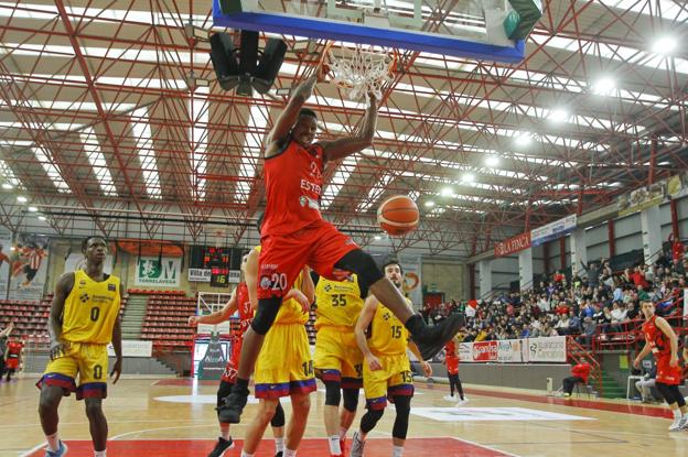 El baloncesto echa el cierre y el Estela jugará la fase de ascenso si se disputa