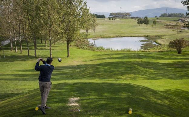 El Campo de Golf Nestares abrirá el lunes 18 de mayo con cita previa