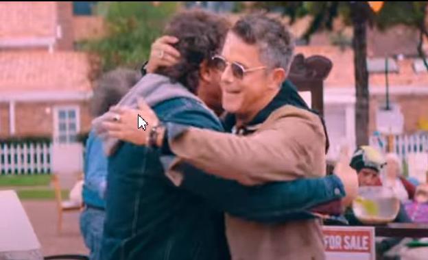 Carlos Vives y Alejandro Sanz, juntos por primera vez en 'For Sale'