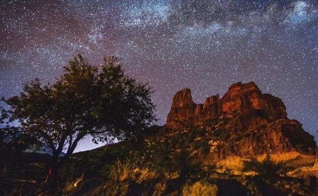 Un paseo por el paisaje cultural del Risco Caído desde el sofá