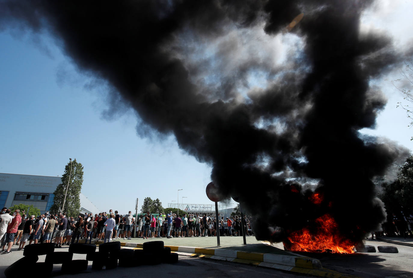 Las protestas por el cierre de Nissan, en imágenes