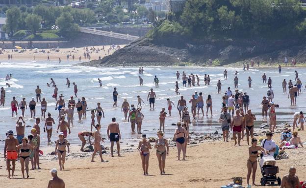 El Gobierno instalará cámaras web en las playas más concurridas de la región para regular los aforos