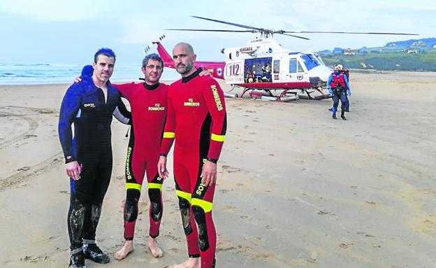 Jaime y Eduardo, los héroes de Oyambre: «El chico aguantó en el agua como un jabato»