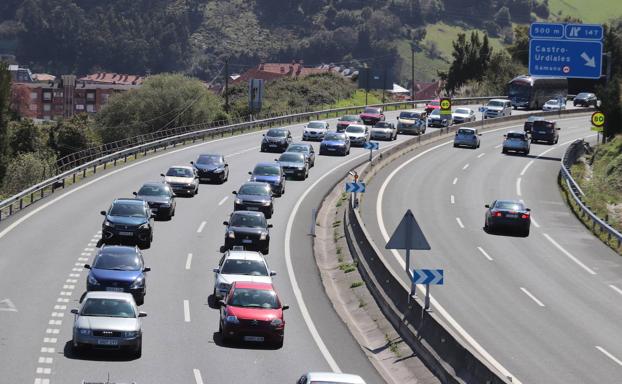 Zuloaga dice que no se puede plantear la movilidad entre comunidades si «significa poner en peligro la salud»
