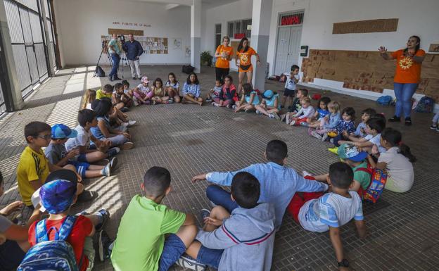 El 'Veranuco' de Santander se reparte por 13 centros cívicos y los grupos de niños serán muy reducidos