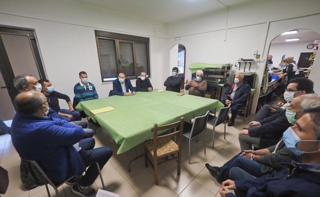 Casar de Periedo y Gajano votan a favor y la Primera categoría contará con siete equipos