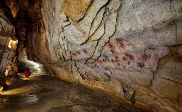 La cueva de El Castillo, punto de partida de un documental estadounidense