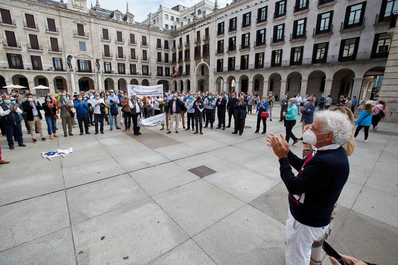 Concentración de los hosteleros cántabros