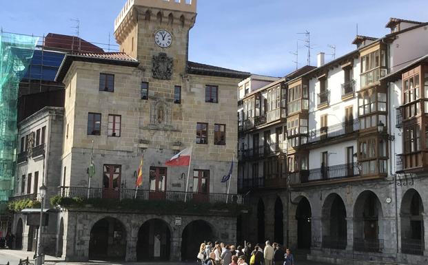 El equipo de gobierno de Castro ve «muy positivo» su primer año de gestión