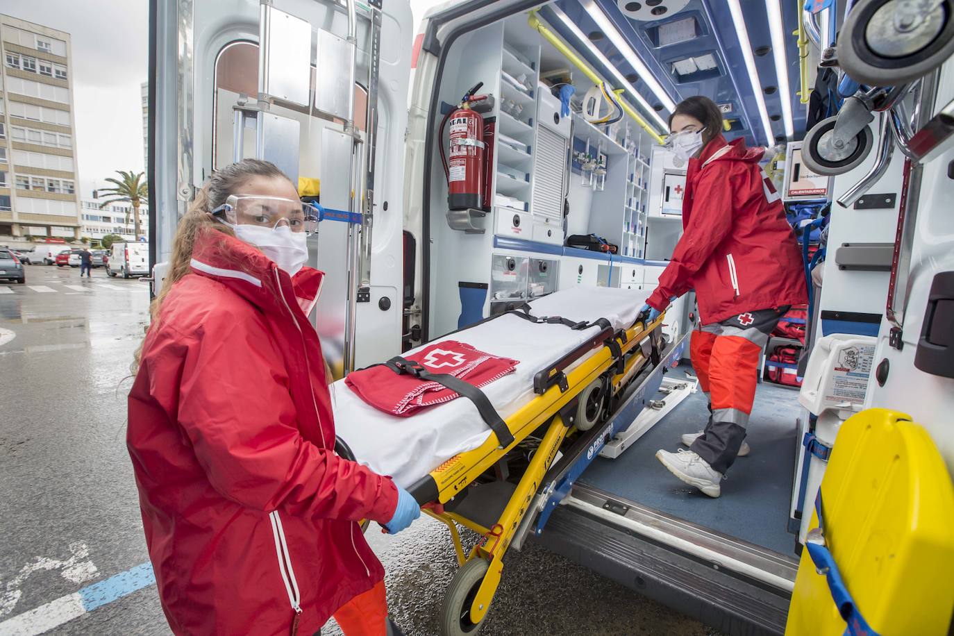 250 socorristas de Cruz Roja se ocuparán del salvamento en las playas de Cantabria