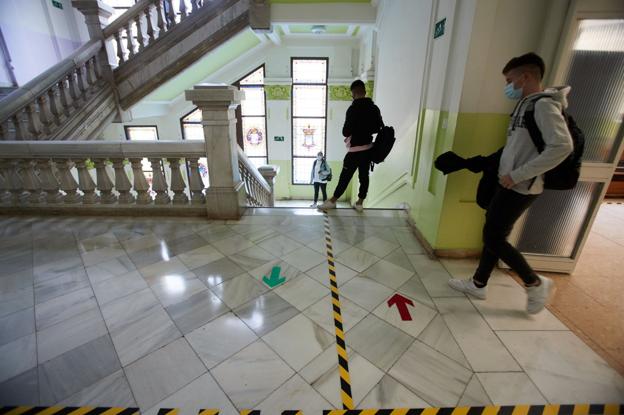 Las familias cántabras reclaman que el calendario escolar recoja las consecuencias de la crisis