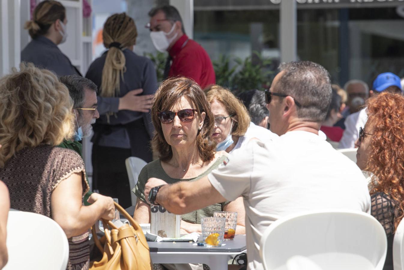 Playas, paseos y terrazas al sol en Santander