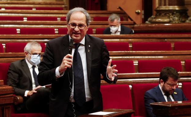 Una mesa de estructura incómoda para casi todos