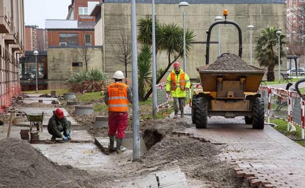 Obras Públicas invertirá 12 millones en mejorar las redes de agua municipales