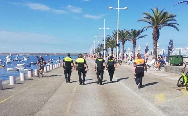 Castro, primer municipio que restringe el acceso a la playa por exceso de aforo