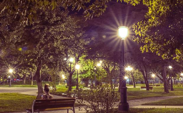 La Policía interviene un evento que reunió unos 100 jóvenes en el parque de La Marga