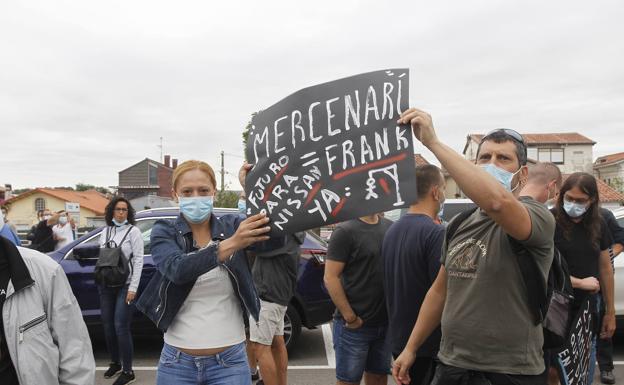 Los trabajadores de Nissan Barcelona comienzan sus protestas por Cantabria