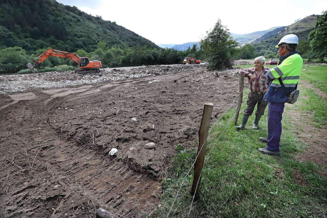 La Confederación acondiciona un tramo del cauce del Saja a su paso por Terán