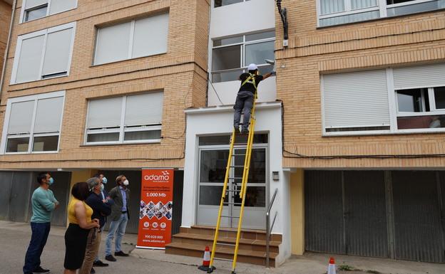 Liébana cuenta desde hoy con la primera conexión de fibra óptica instalada en Potes