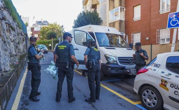 La Audiencia deniega la libertad para la sospechosa de decapitar al jubilado de Castro