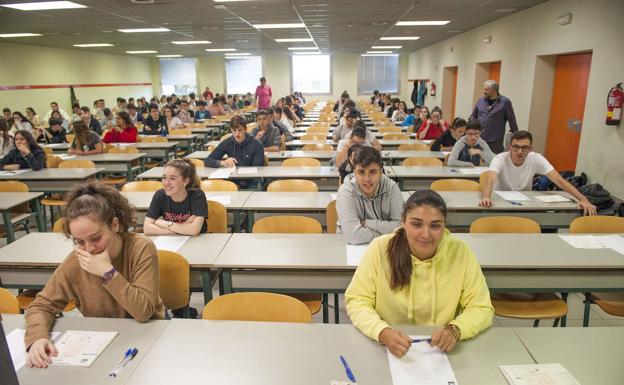 El miércoles arranca una EBAU de récord: 3.108 alumnos, 25 sedes y 200 asistentes