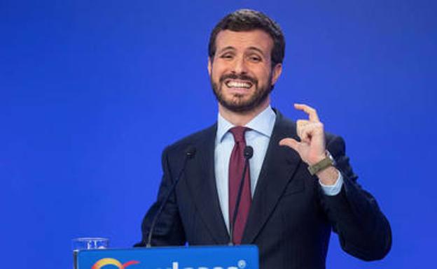 Casado dice que Iglesias tiene «un caso de corrupción muy grave a su espalda»