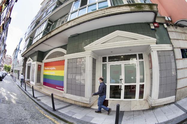 El PSOE de Cantabria negocia instalar su nueva sede en un edificio de la calle Vargas