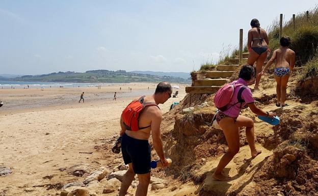 El PP de San Vicente solicita la urgente reparación del acceso a la playa del Pájaro Amarillo