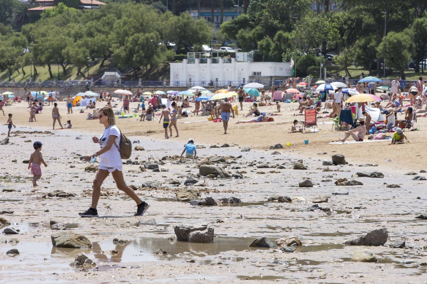 Las playas de Santander: sin arena, peligrosas y en riesgo de desaparición