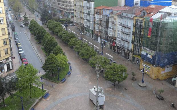 Podemos insta a los ayuntamientos cántabros a retirar el nombre de Juan Carlos I del callejero municipal