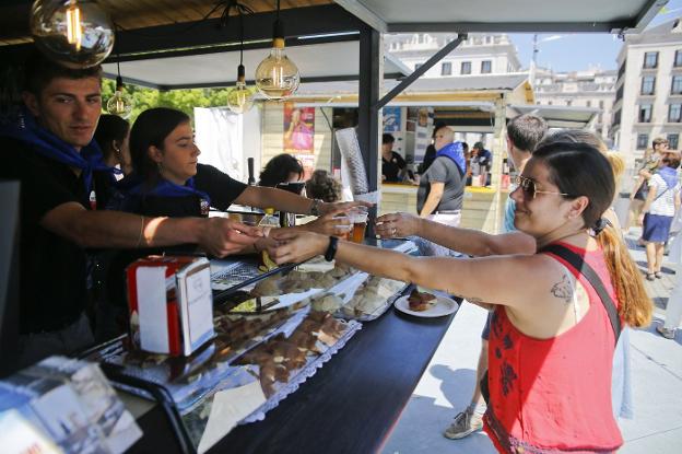 La hostelería y las peñas consideran «sensata y responsable» la cancelación de las fiestas de Santander