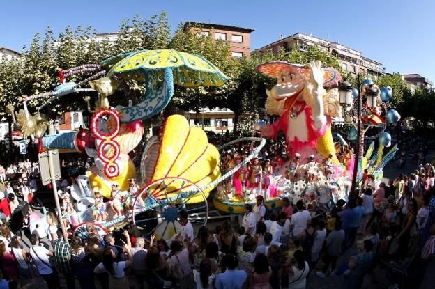 Torrelavega sigue adelante con sus fiestas y celebrará una Gala Floral nocturna