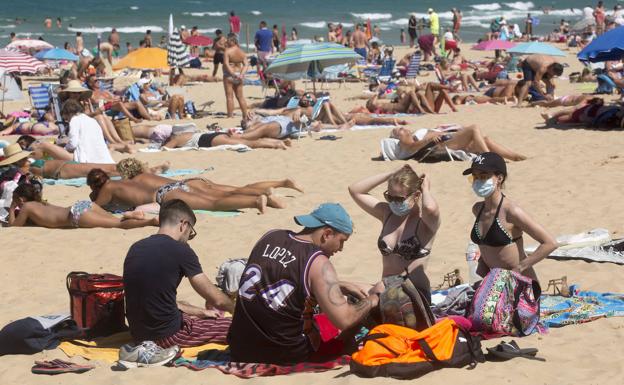 Todos a la playa, pero con instrucciones